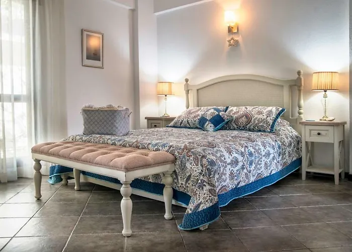 Artemis Отель 3*